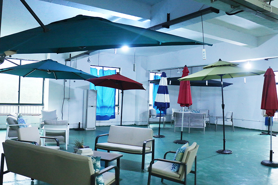 Commodity exhibition area